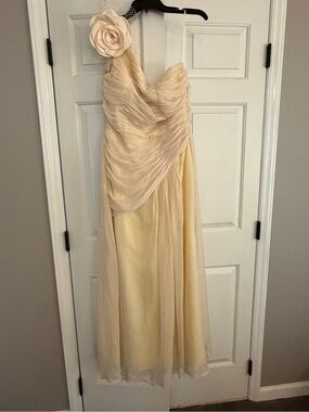 One-Shoulder Chiffon Evening Gown in Pale Yellow with Floral Accent